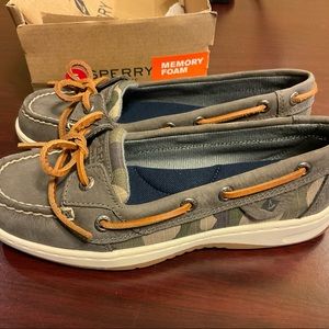 SPERRY shoes